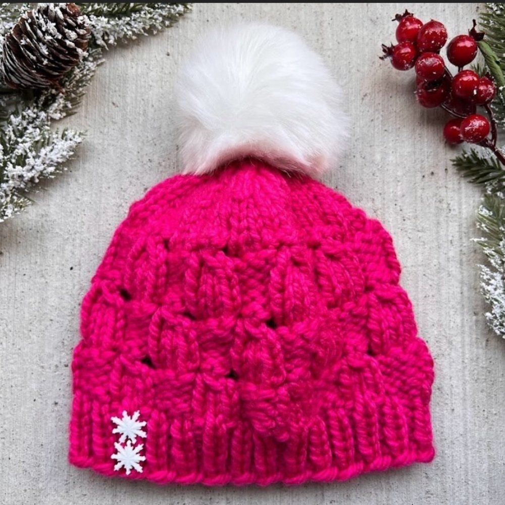 Kid hand knit winter pompom hat - NWOT